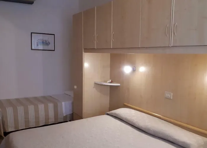 迪娜别墅酒店 2* 利多迪迪耶索洛