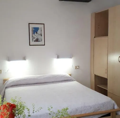 迪娜别墅酒店 酒店 2*