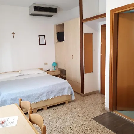 Dina Hotel Lido di Jesolo