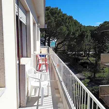 Dina Hotel 2*