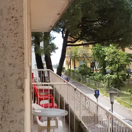 Hotel Dina 2*