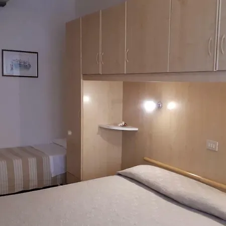 Dina 2* Lido di Jesolo