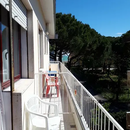 Dina Ξενοδοχείο 2*