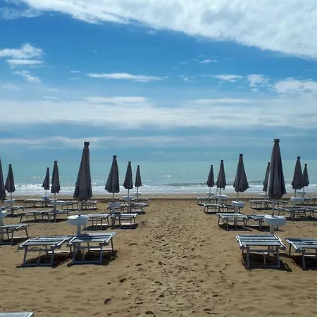 Dina 2* Lido di Jesolo