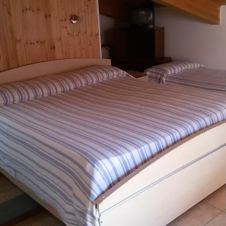 Dina Hotel 2*