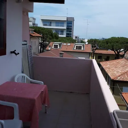 Dina Hotel