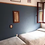 Dina Hotel 2*