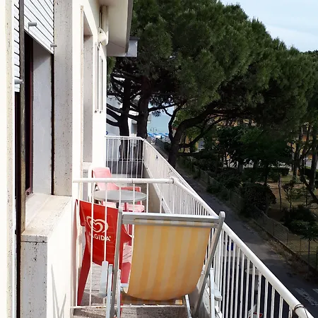 Dina Hotel 2*