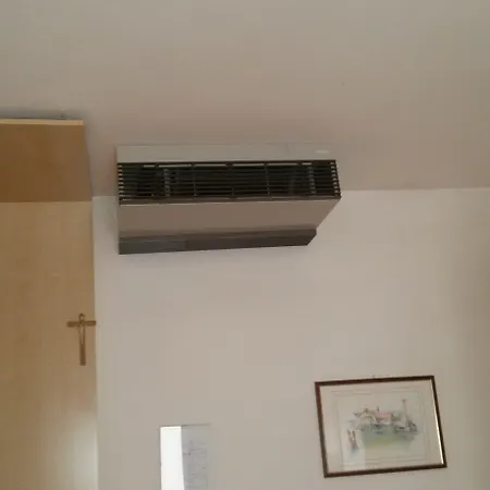 Hotel Dina 2*
