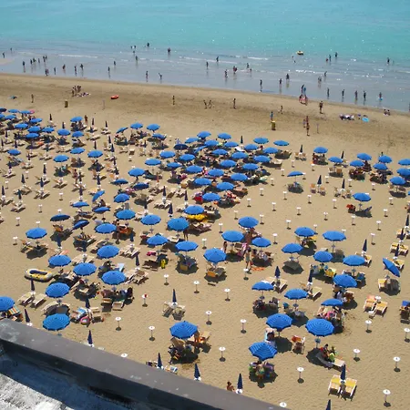 Dina Hotel Lido di Jesolo