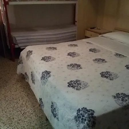 מלון Dina לידו די ג'סולו