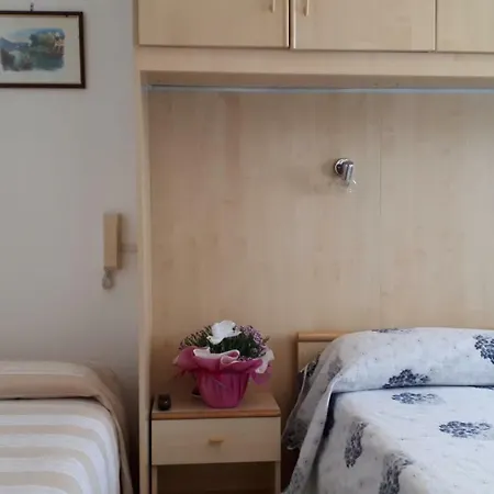 Hotel Dina