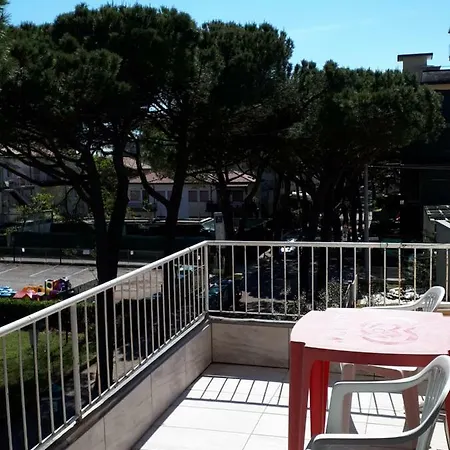 Dina Hotel